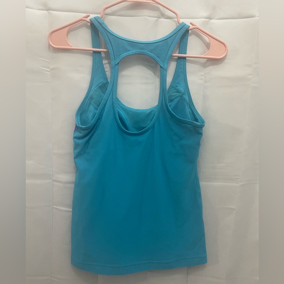 Women’s Nike Tank Top - Picture 2 of 3
